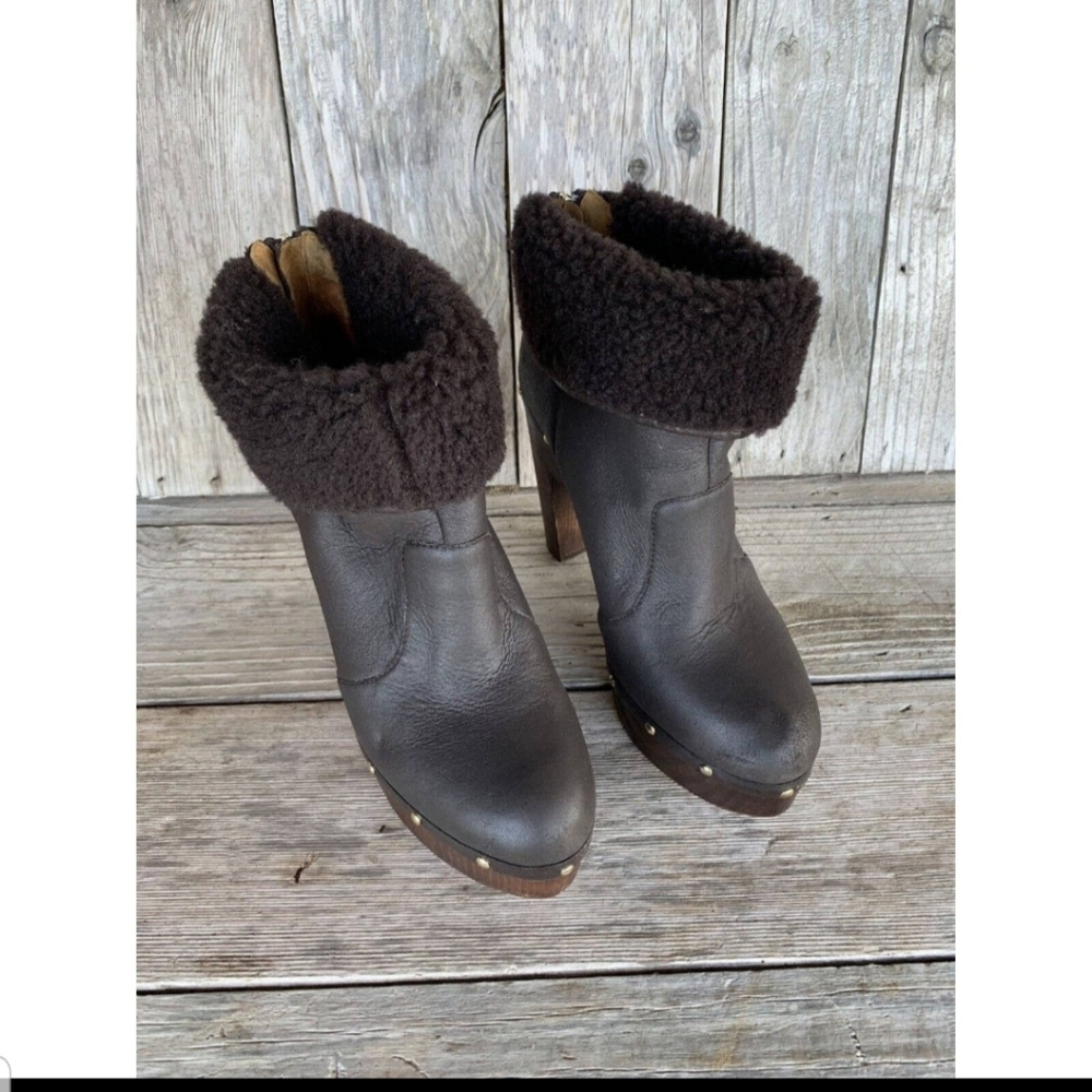Elie Tahari Size 38.5/8.5 Brown Platform Wooden Heeled Ankle Booties EUC